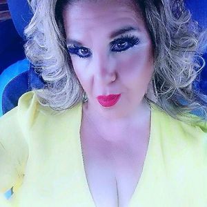 Meet your Posher, Lucy